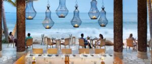 Meilleur restaurant pour manger les pieds dans l'eau : Fresh, Sanya Mandarin Hotel, Hainan, Chine